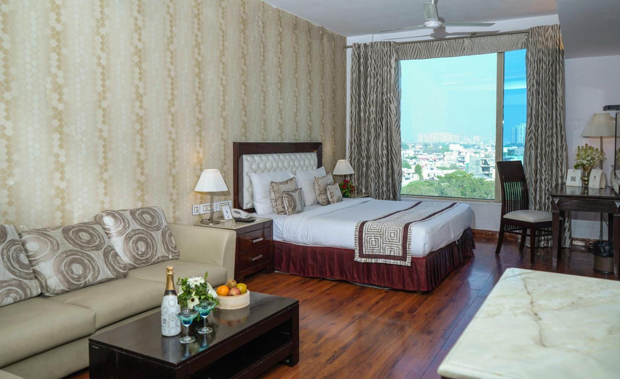 Treehouse Queens Pearl Gurgaon Zewnętrze zdjęcie