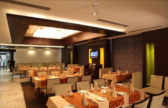 Treehouse Queens Pearl Gurgaon Zewnętrze zdjęcie